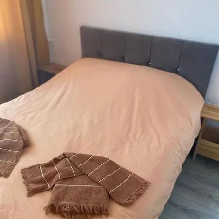 Sans 2 Apartmán *